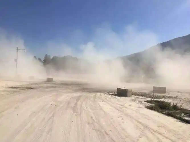 典型案例丨澄邁縣揚(yáng)塵污染問題突出 職能部門監(jiān)管不嚴(yán)不實(shí)