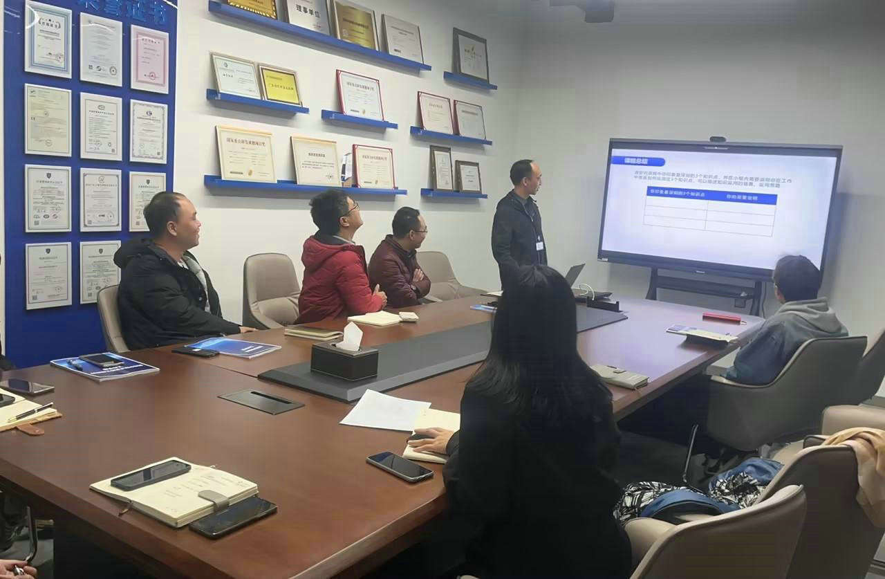 專(zhuān)項(xiàng)培訓(xùn)助力服務(wù)升級(jí)---深入洞察，賦能服務(wù)